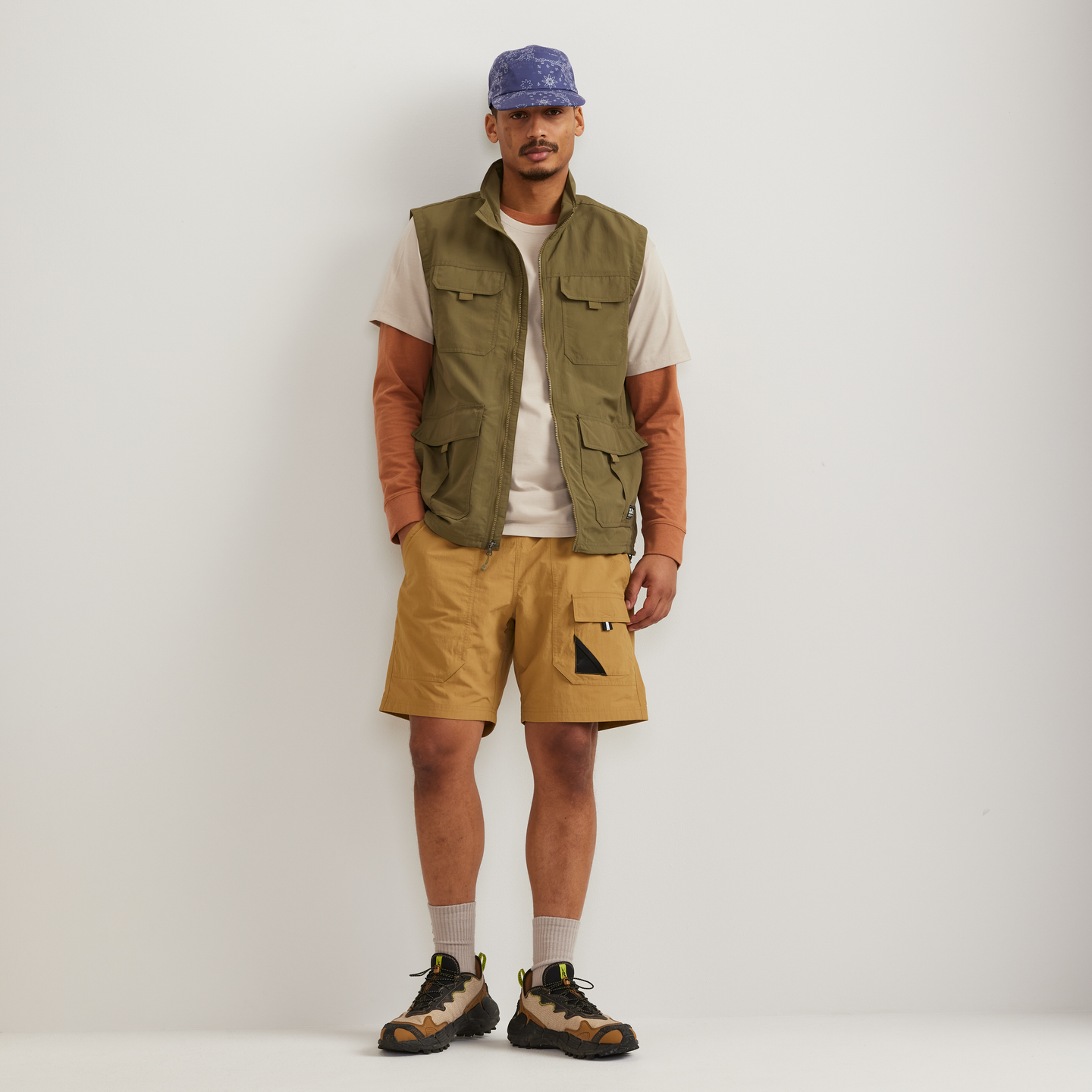 Men's Adventurer Hiking Vest-Alder-Regular-T1