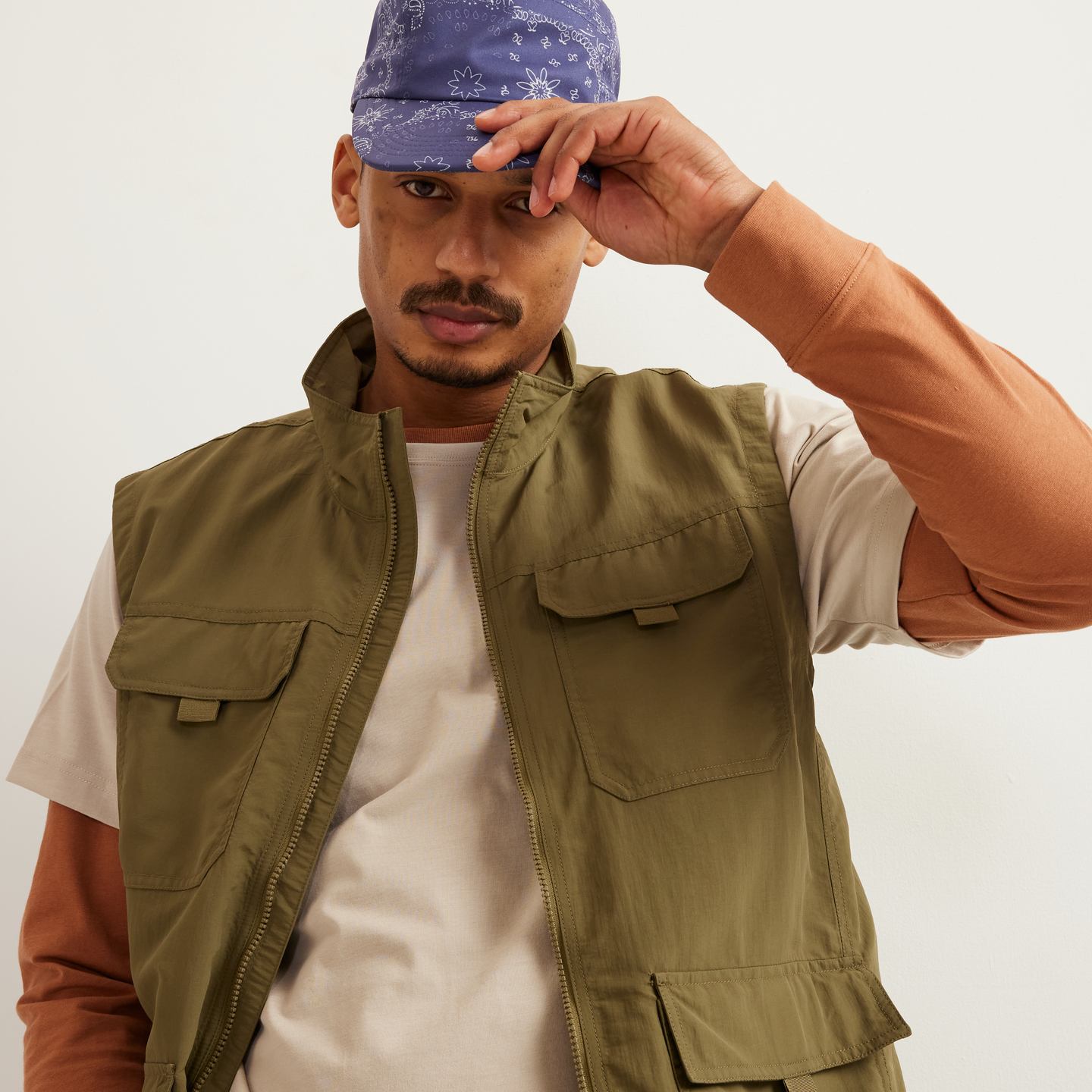 Men's Adventurer Hiking Vest-Alder-Regular-T4