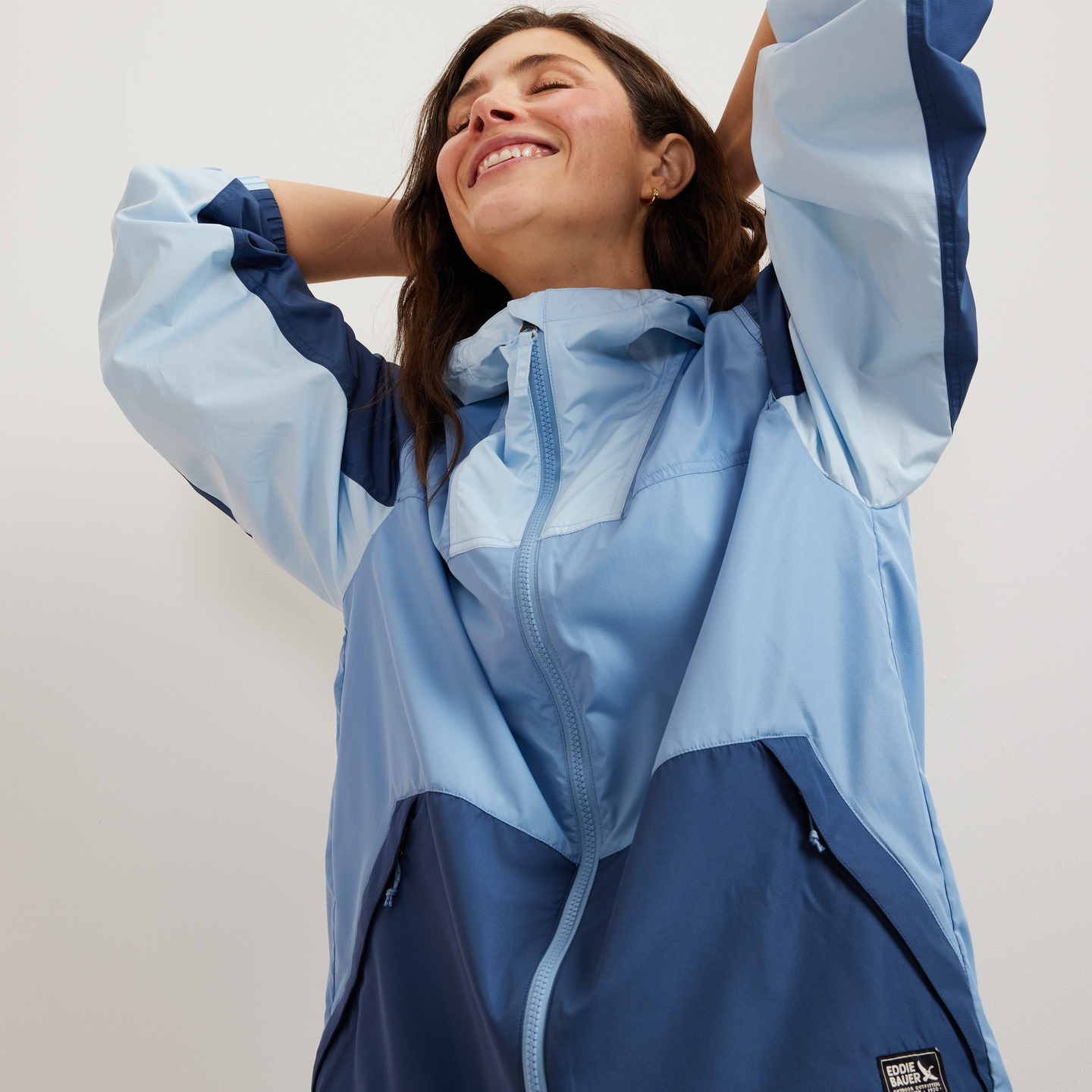 Women's Momentum Windproof Hoodie-Blue Fog-Regular-T6
