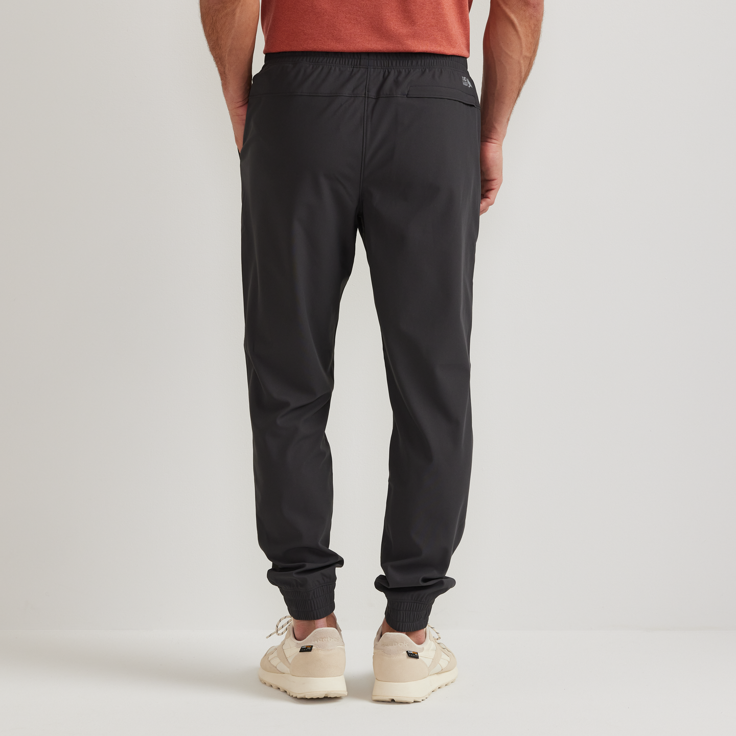 Men's The Switch Po Jogger 2.0-Carbon-Regular-F1