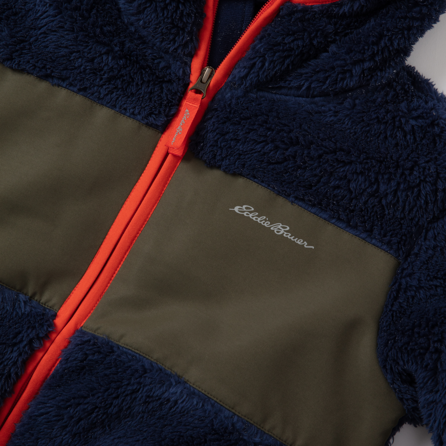 #color_navy blue