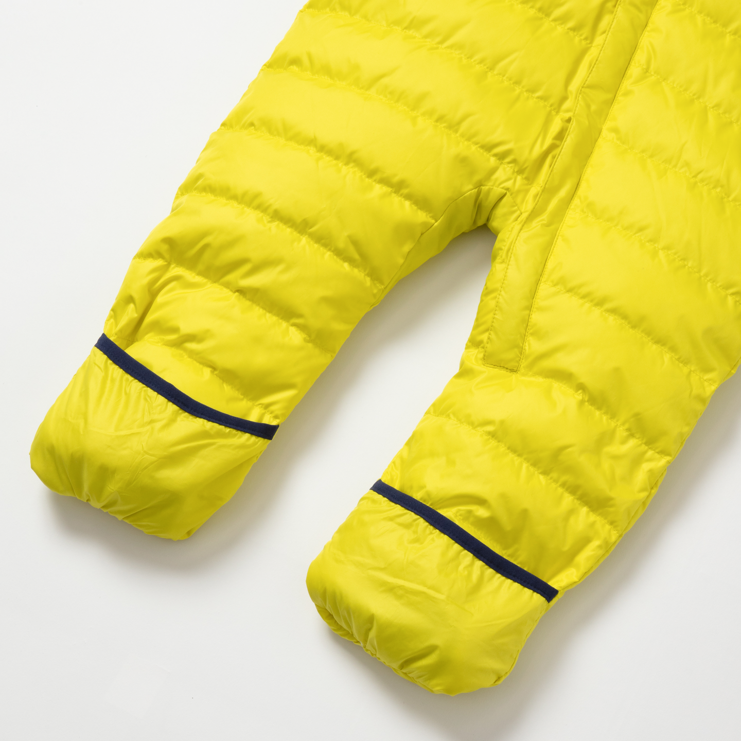 #color_sulphur spring