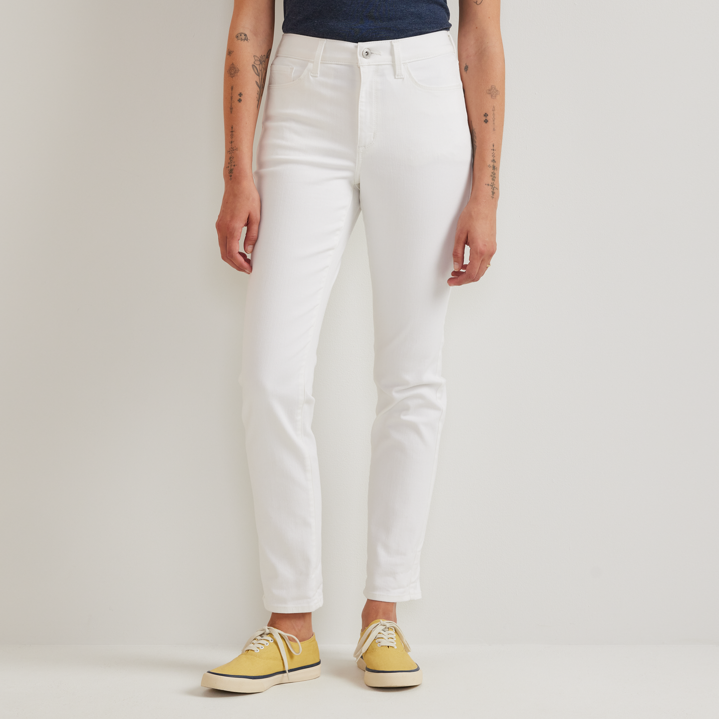 Women's Venture Stretch High-Rise Straight Leg Jeans-White-Regular-C1