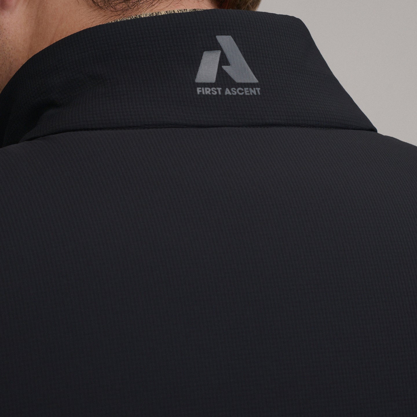 Men's Astro-Air Insulated Vest-Black-9
