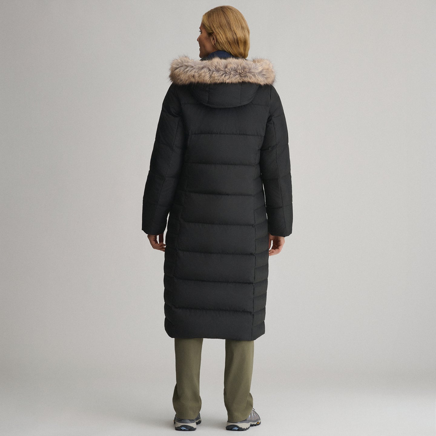 Women's Lodge Down Duffle Jacket-Black-7