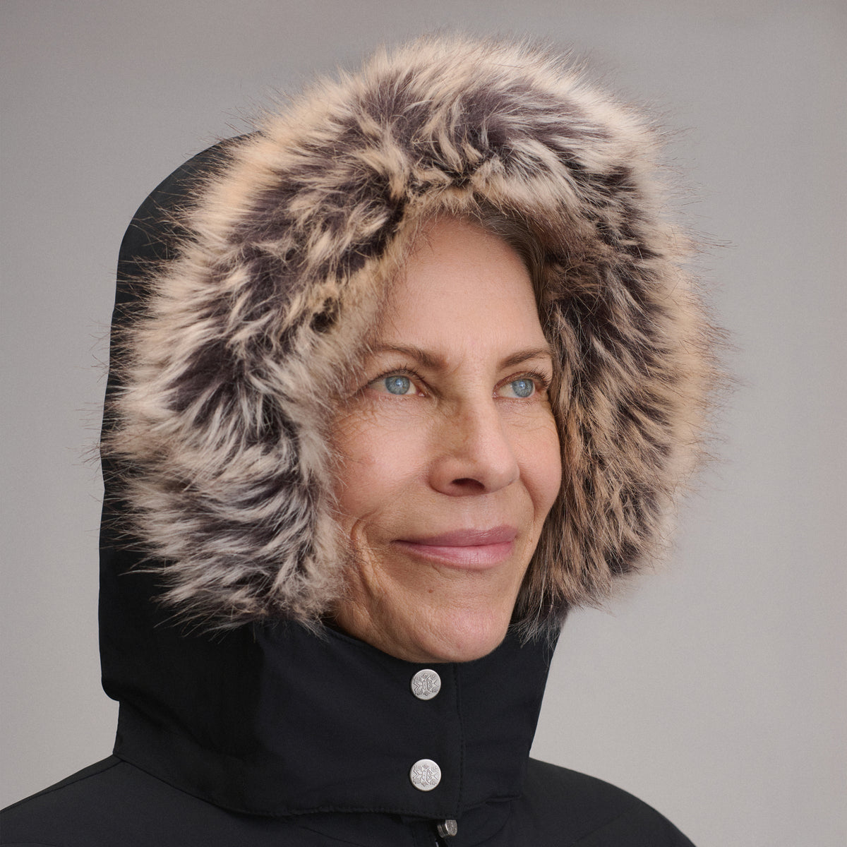 Women's Sun Valley Down Parka-Black-10