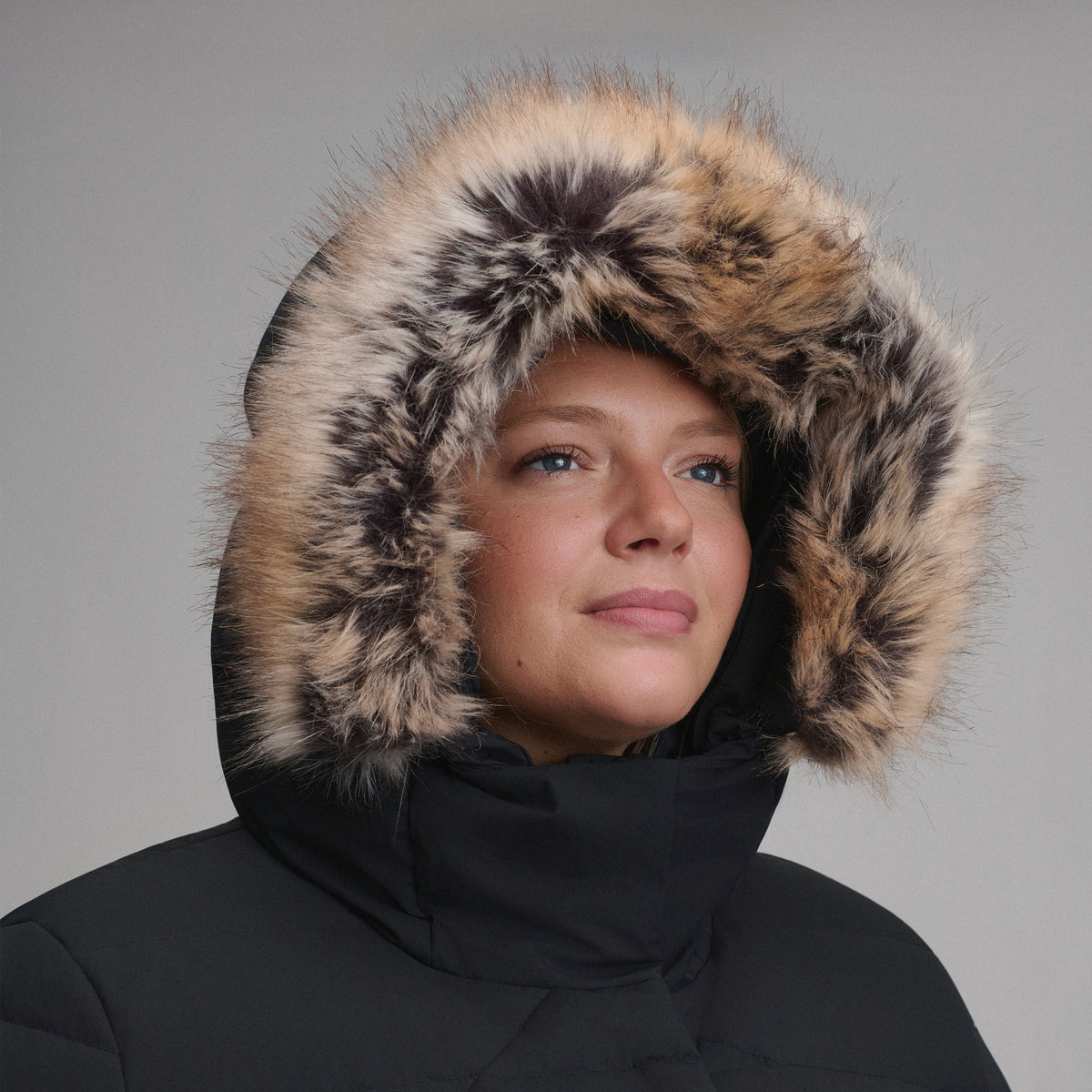 Women's Sun Valley Frost Down Parka-Black-12