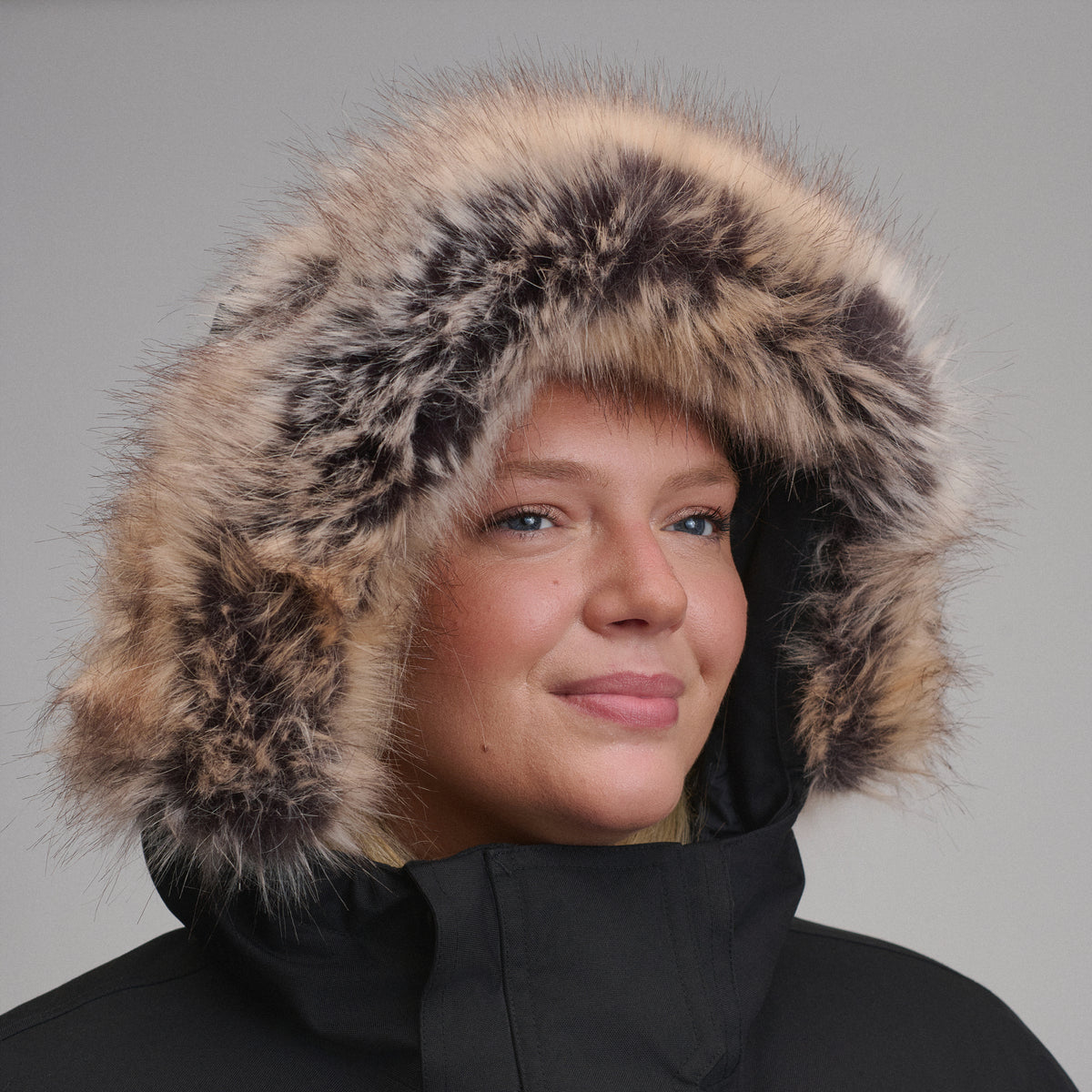 Women's Superior Arctic Down Parka-Black-4