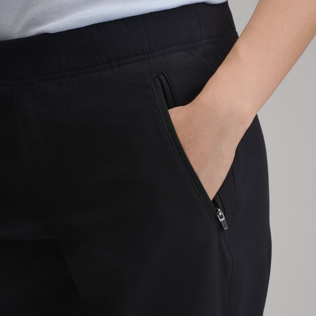 Women's Rainier Pull-On Classic Fit Joggers-Black-8