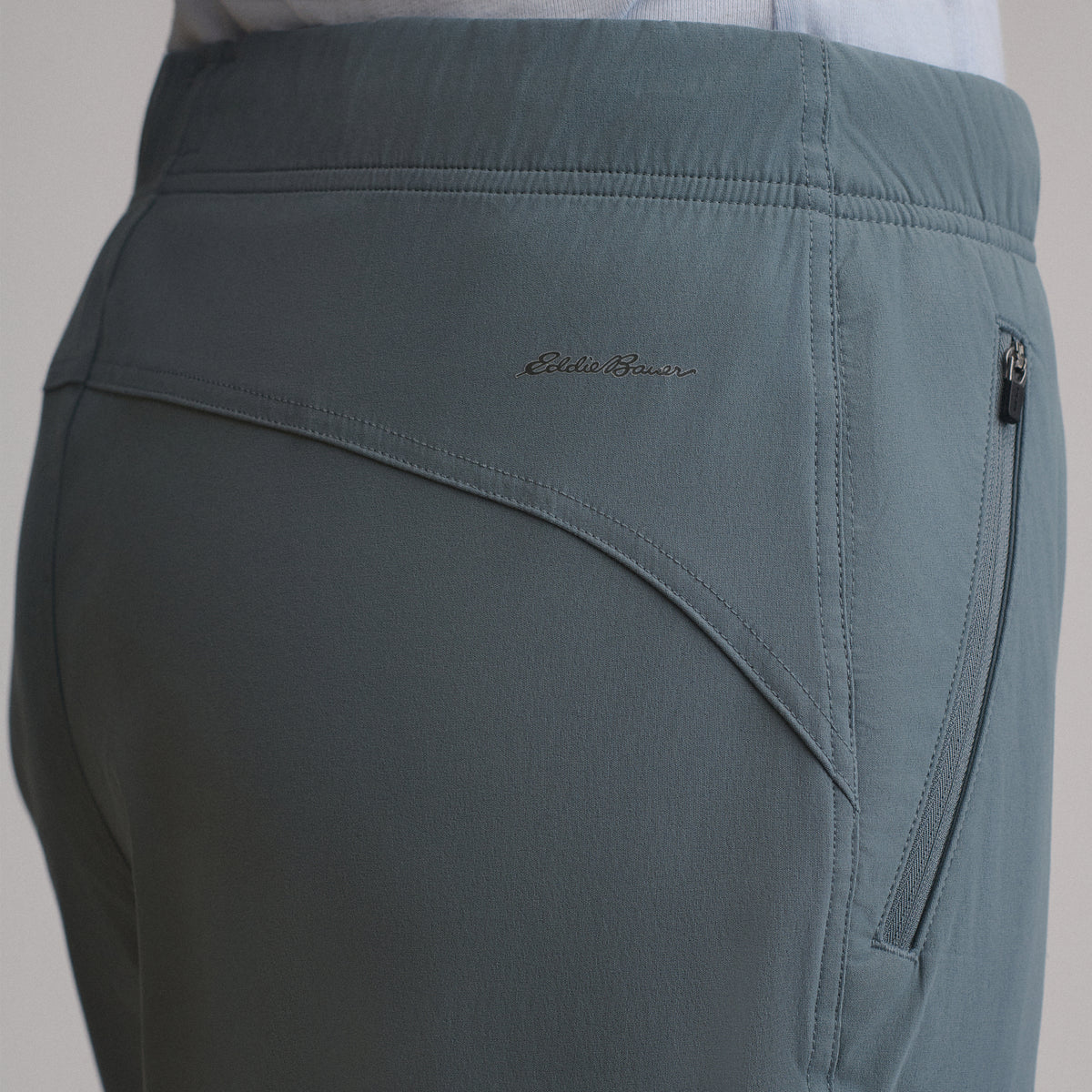 Women's Rainier Pull-On Classic Fit Joggers-Graphite-17