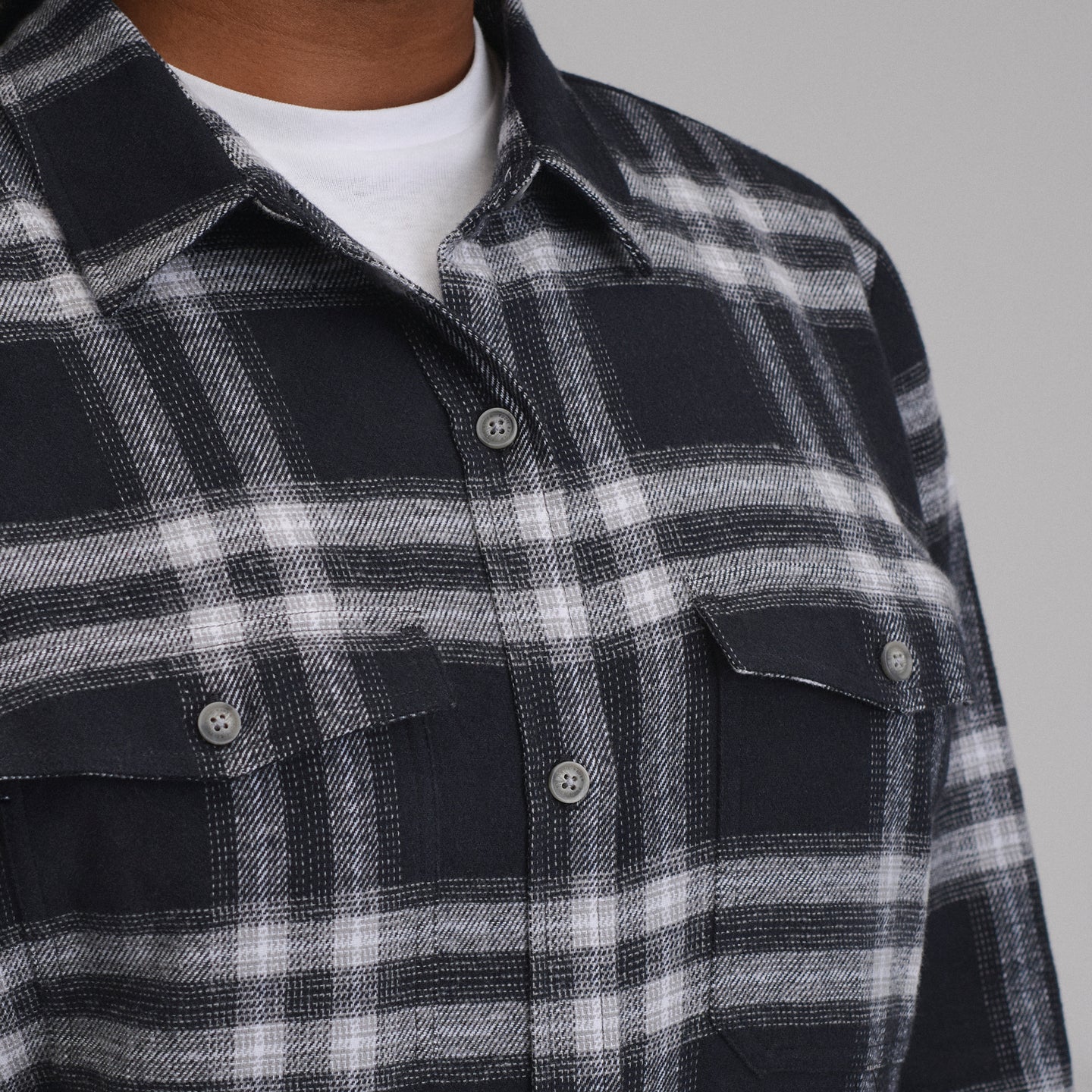 Women's Long-Sleeve Heritage Soft Classic Flannel Shirt-Black-3