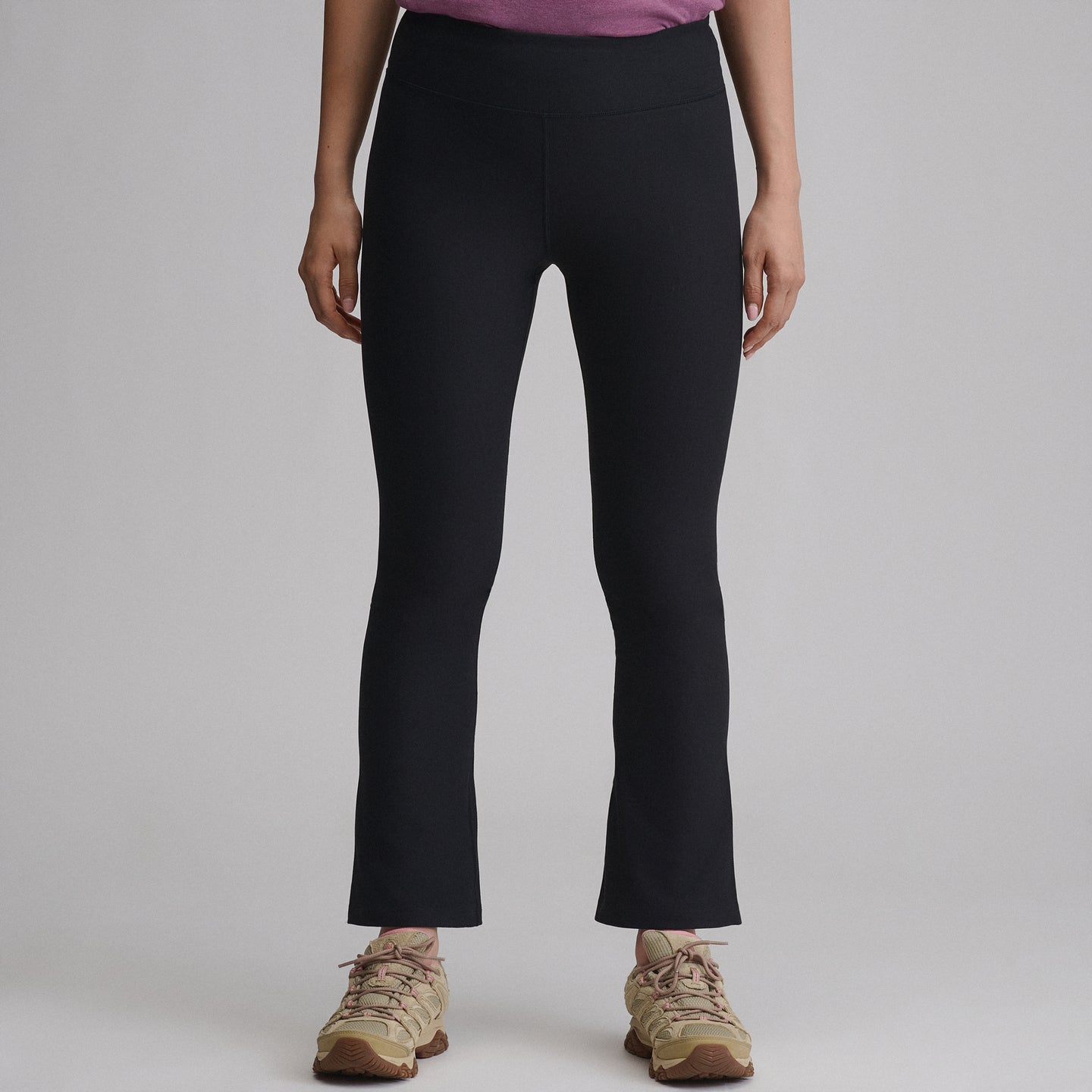 Women's Train Ascent Kick-Flare Pants-Black-1