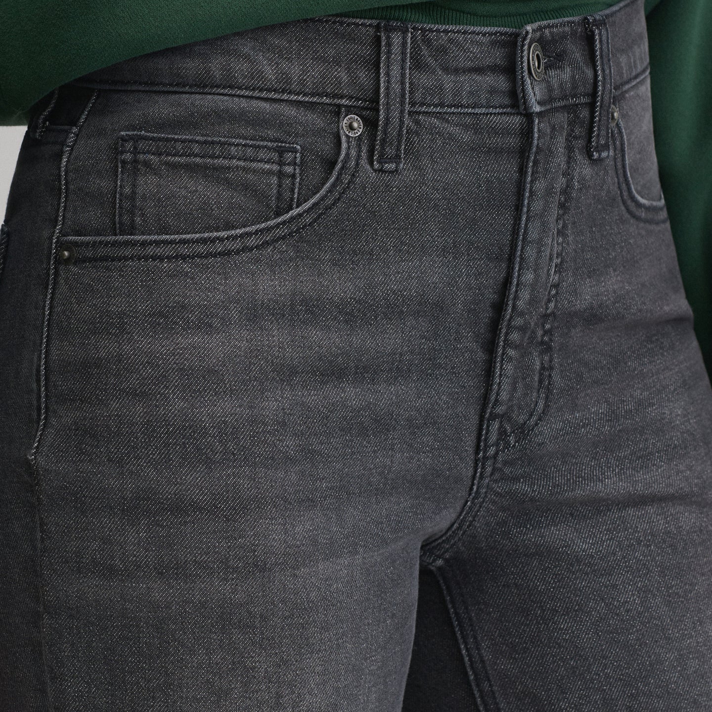 Women's Iconic Perfect Straight Jean-Washed Black-7