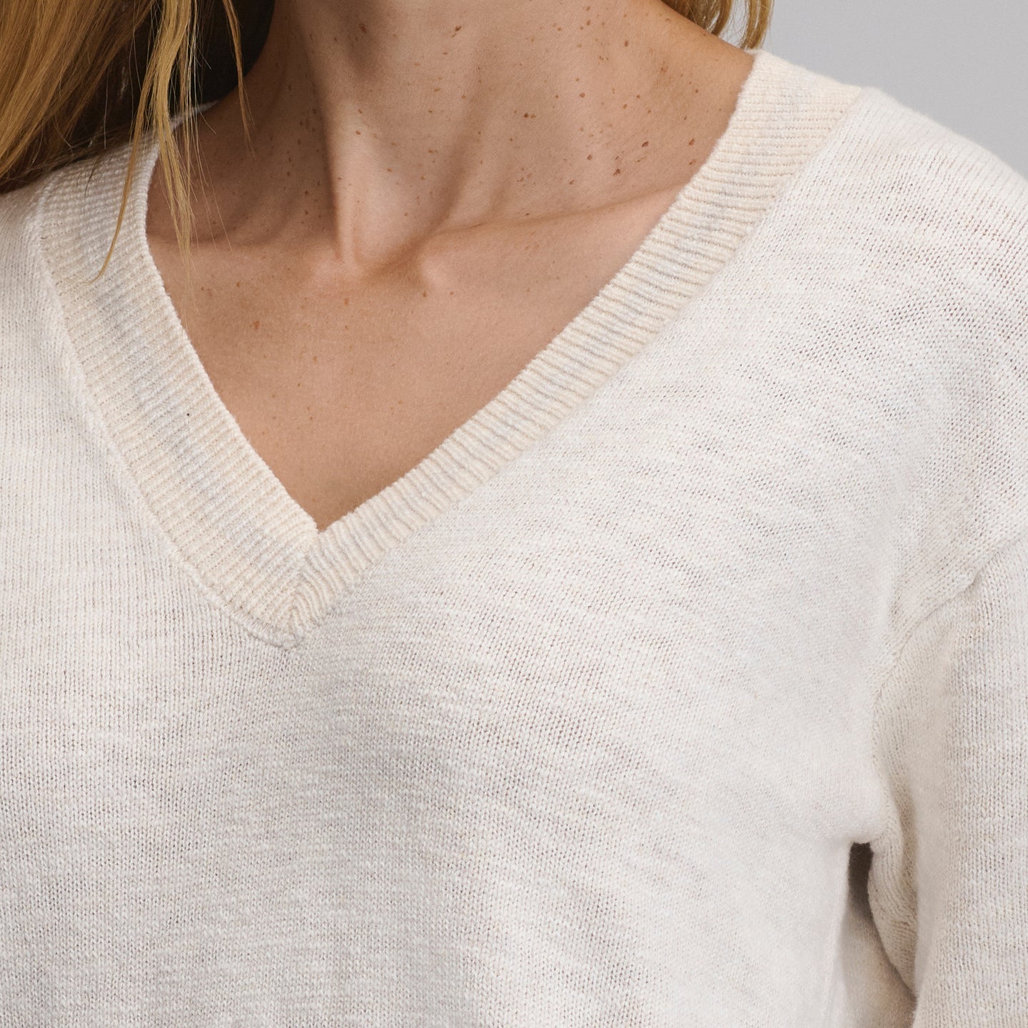Everyday Vneck Sweater  Tipped Collar-Heather Oatmeal-7