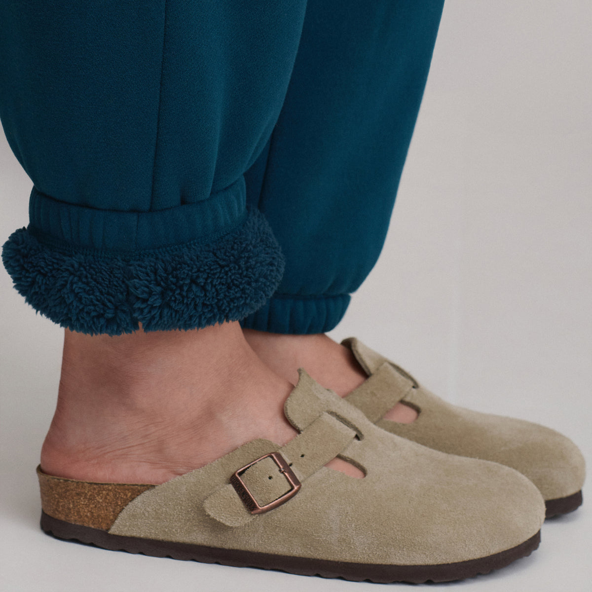 Women's The Vintage Soft Faux Sherpa Lined Jogger-Marine-9
