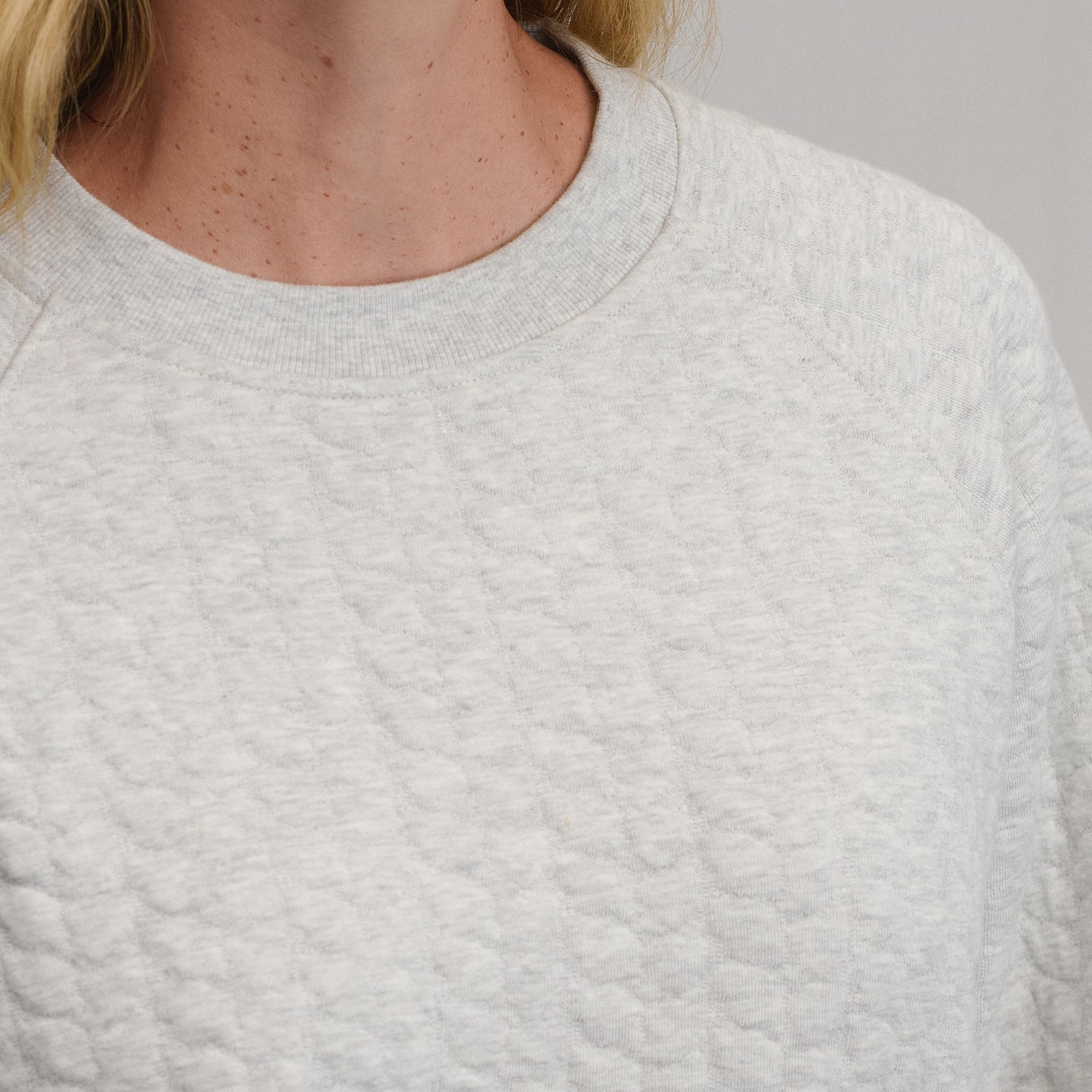 Women's Quilted Crew-Light Hthr Gray-7