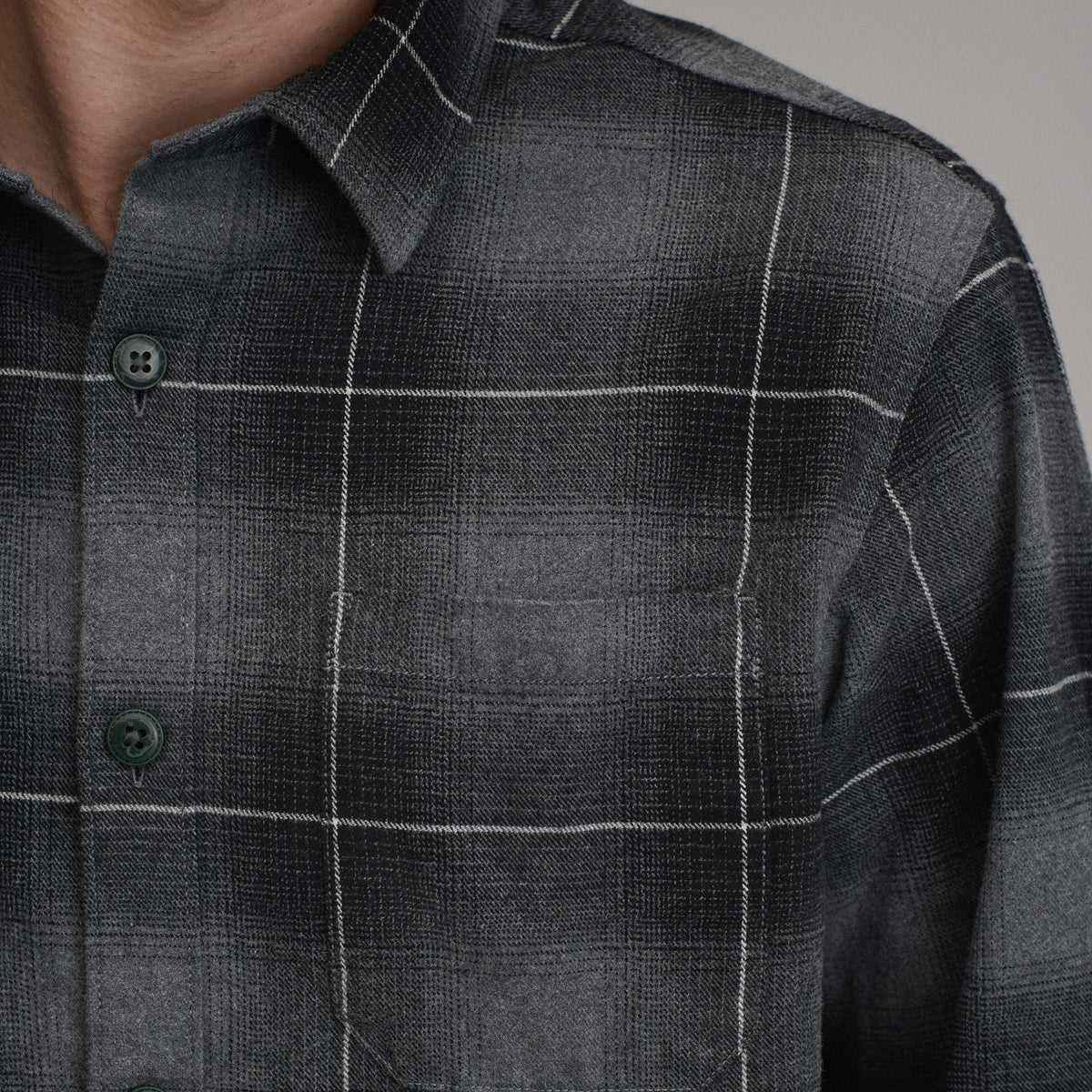 LS Eddie Bauers Favorite Flannel -Relaxed-Gray-43