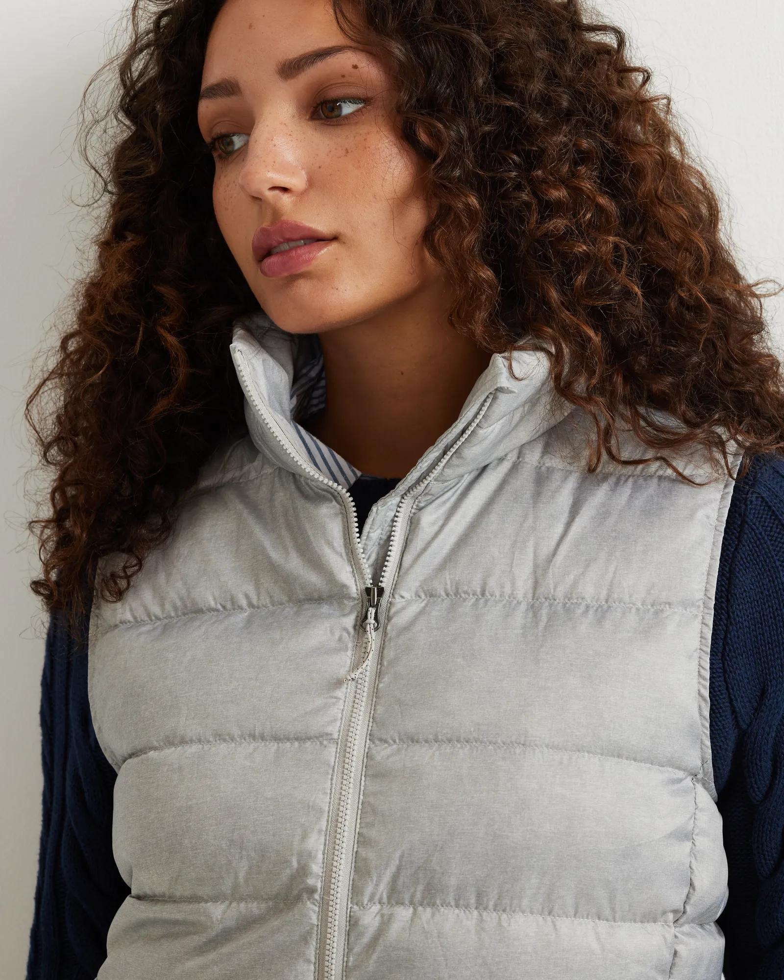 ジャケット・アウター 90s eddie bauer  down vest ivory Eddie Bauer（エディーバウアー）の「80-90's Eddie Bauer / Goose