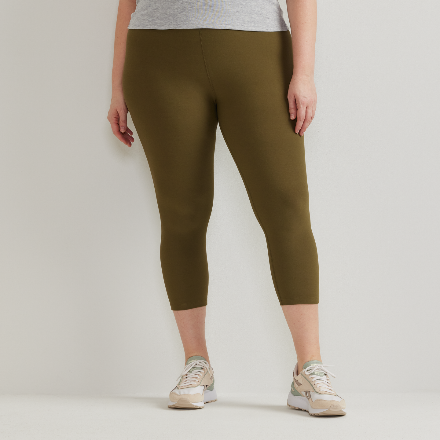 Women's Train Ascent 2.0 High-Rise Capri Leggings-Alder-Plus-C1