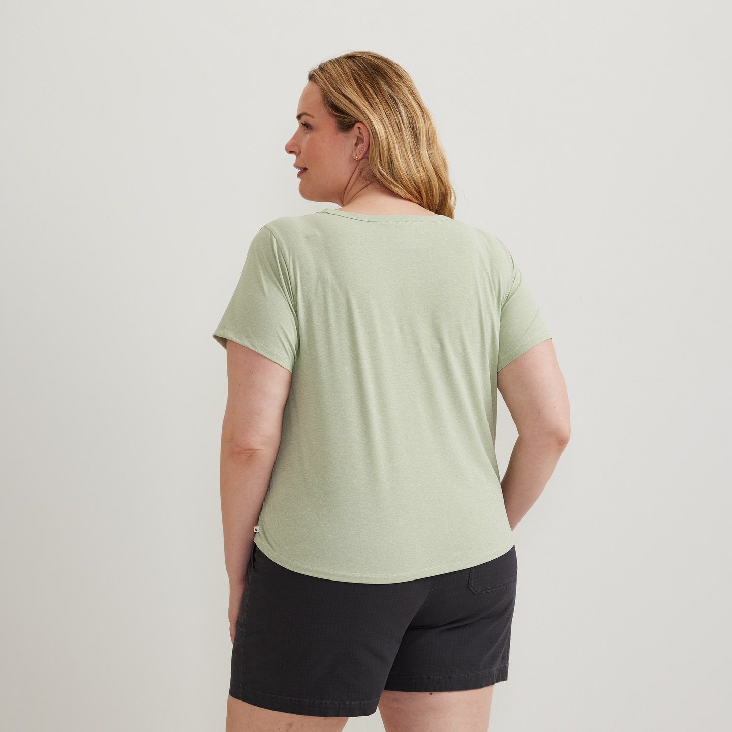 Women's Trek Light Hike Short-Sleeve V-Neck T-Shirt-Honeydew-Plus-F1