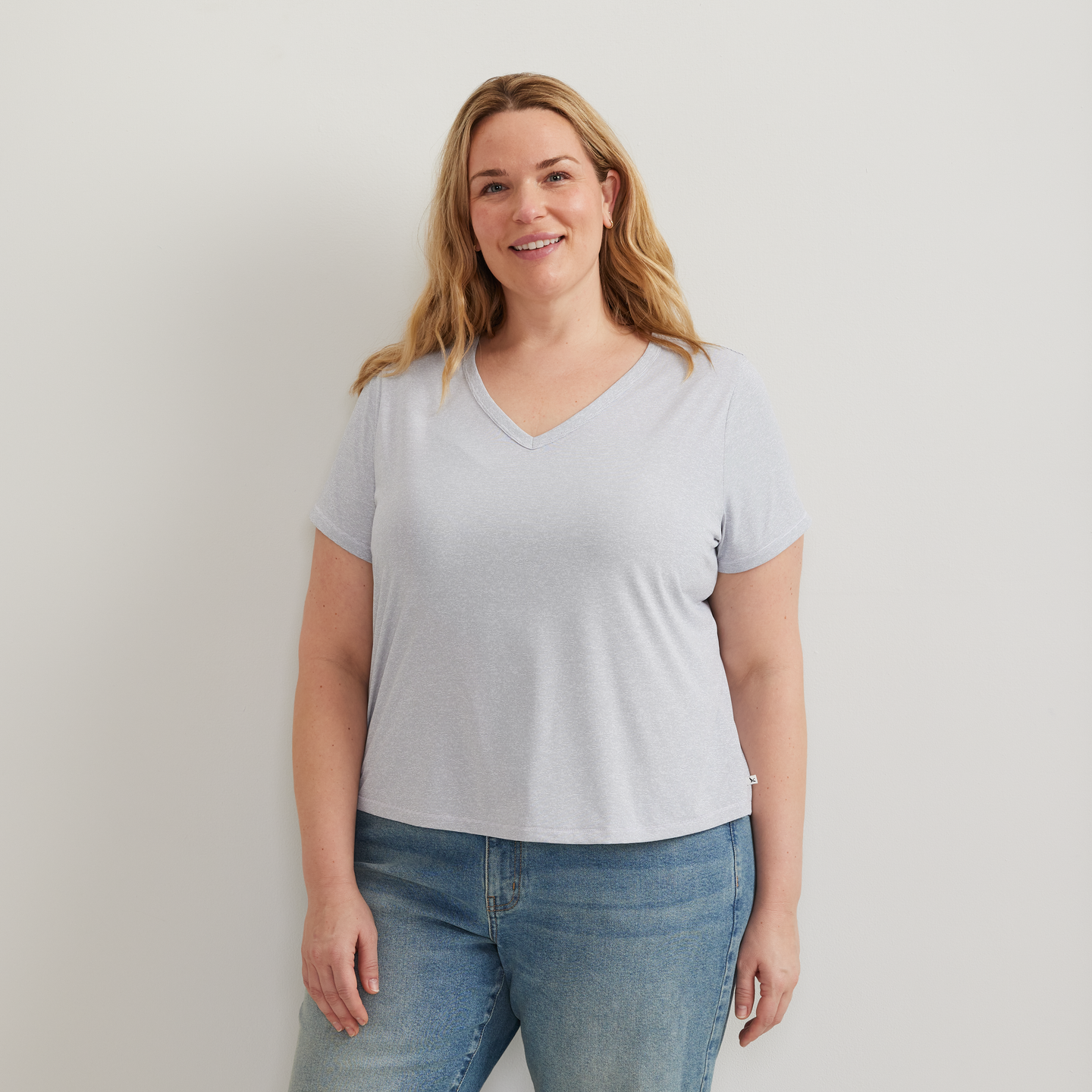 Women's Trek Light Hike Short-Sleeve V-Neck T-Shirt-Slate-Plus-C1