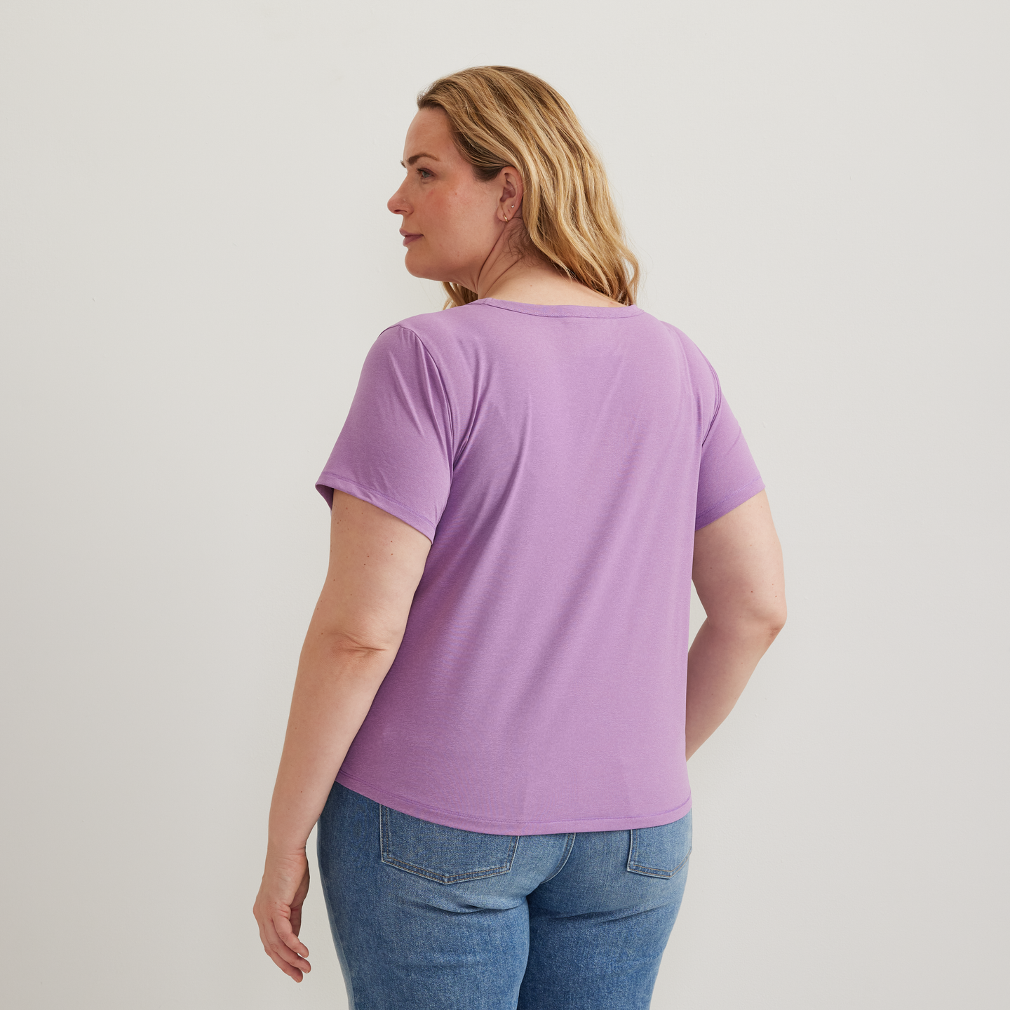 Women's Trek Light Hike Short-Sleeve V-Neck T-Shirt-Hydrgea-Plus-F1