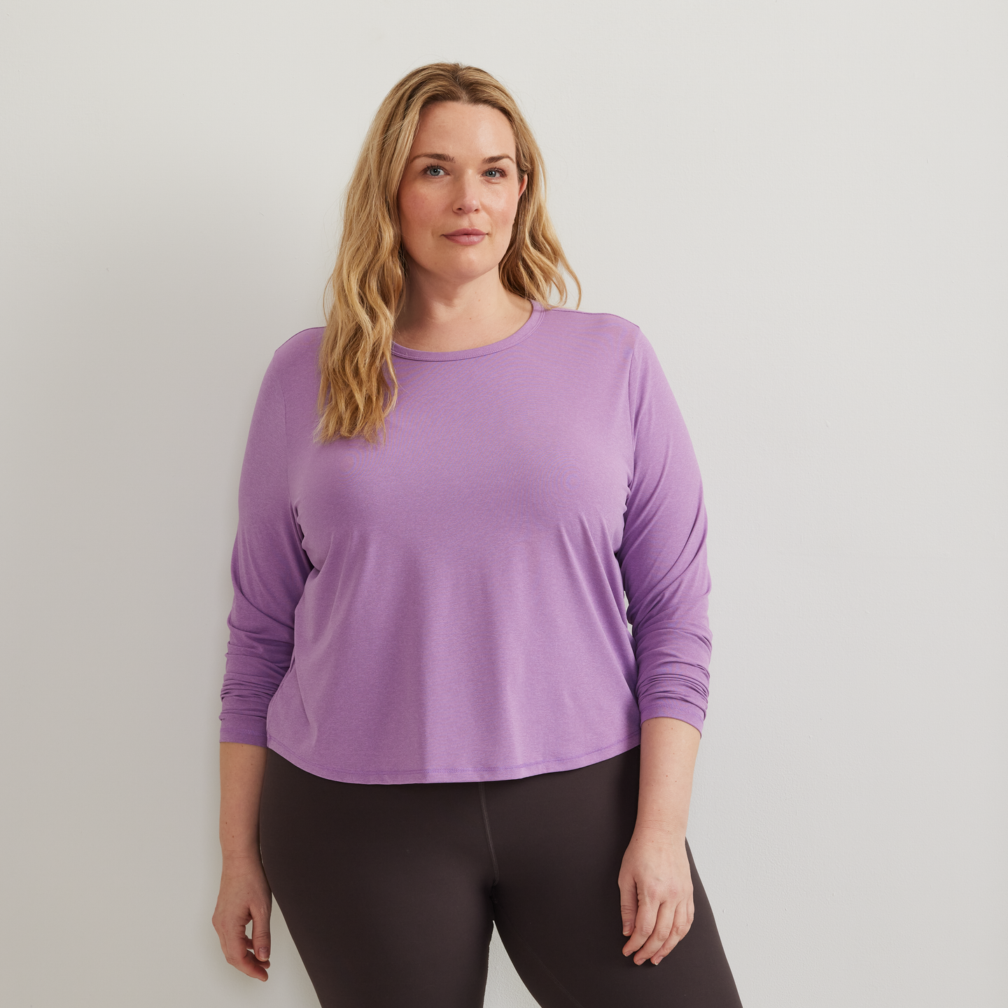 Women's Trek Light Hike Long-Sleeve Crewneck T-Shirt-Hydrgea-Plus-C1
