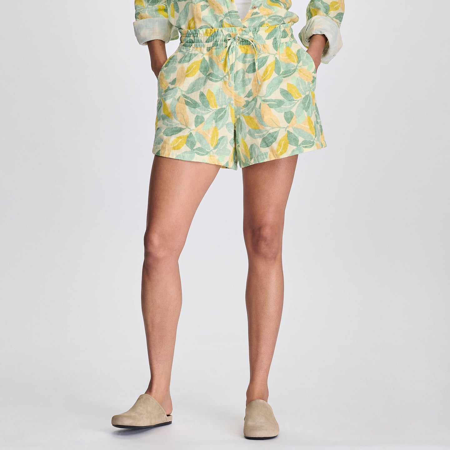 Women's Woven Cotton Slub Short-Lmdrp-4