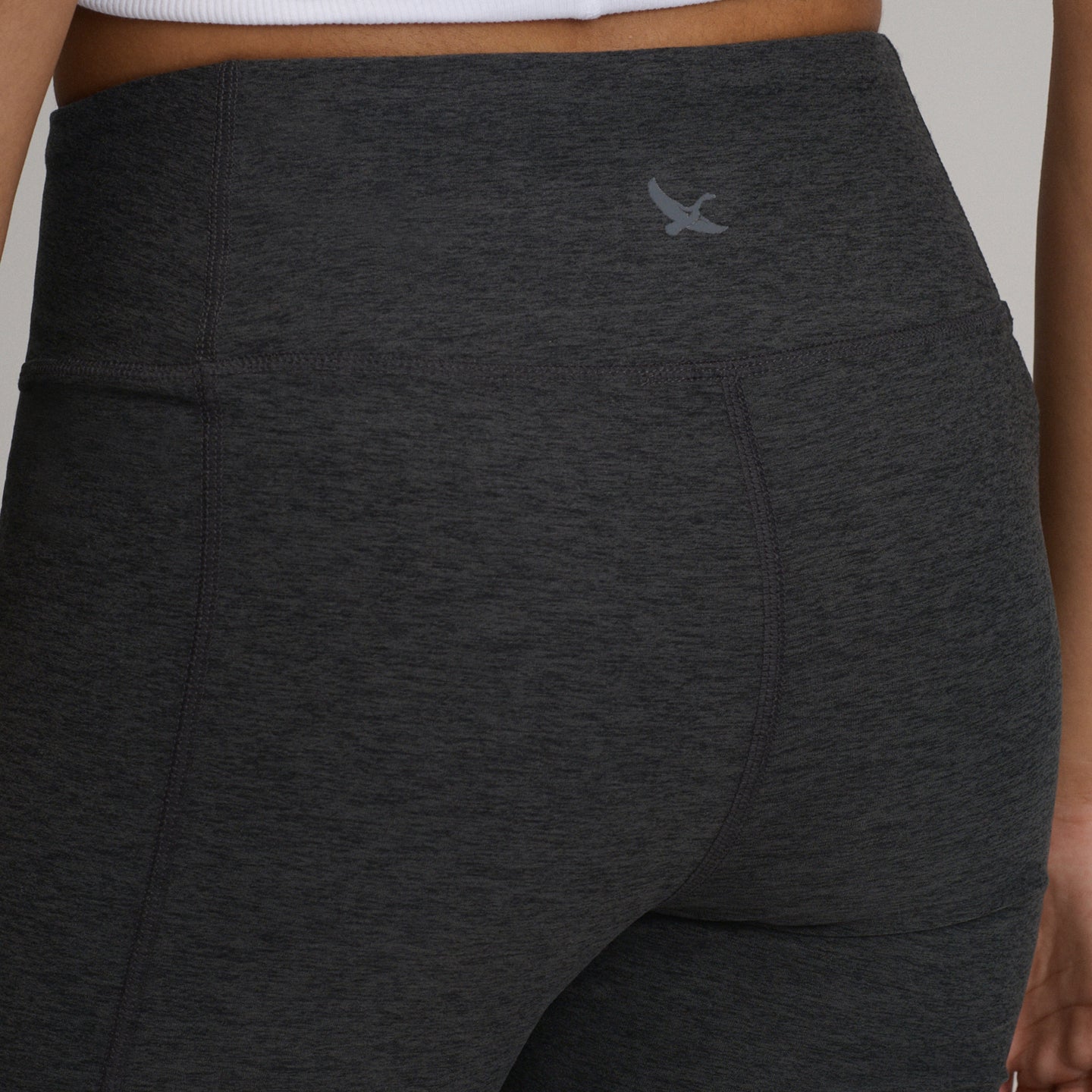 Women's Train Ascent Bike Shorts-Carbon-3